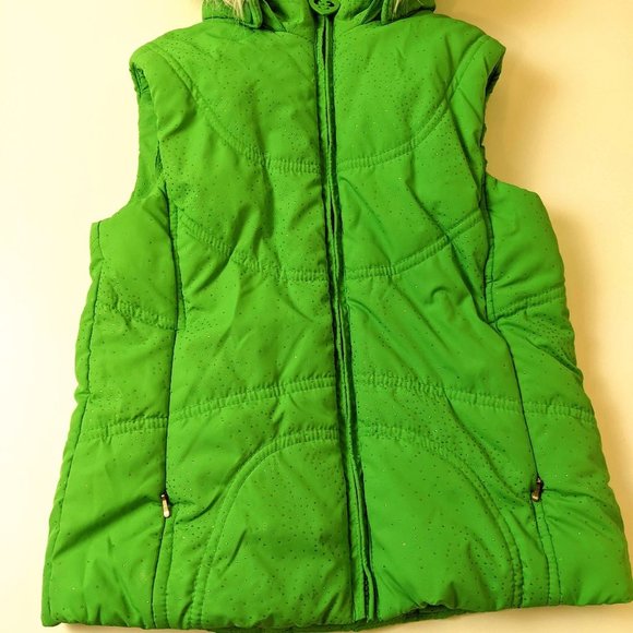 PLACE Girls Green Vest with Hood Side 7/8 - Picture 7 of 15